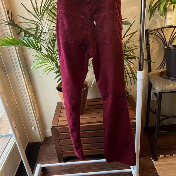 Size 25 but runs large more like 26 - Picture 4 of 5